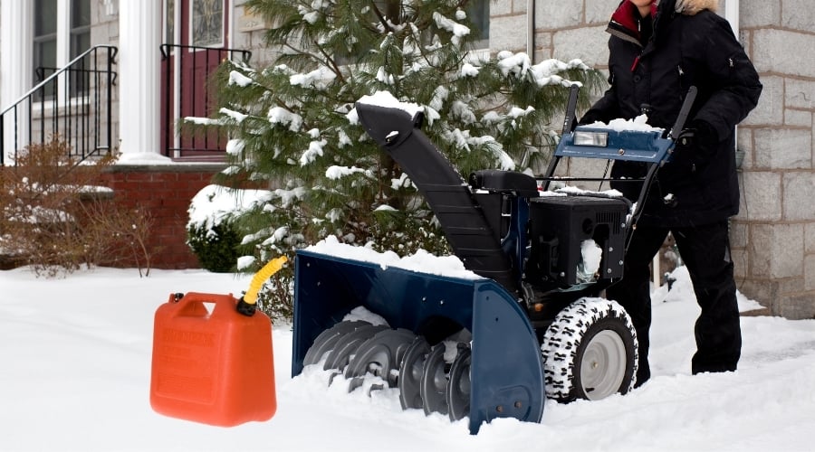 How Many Gallons Of Gas Does A Snow Blower Hold